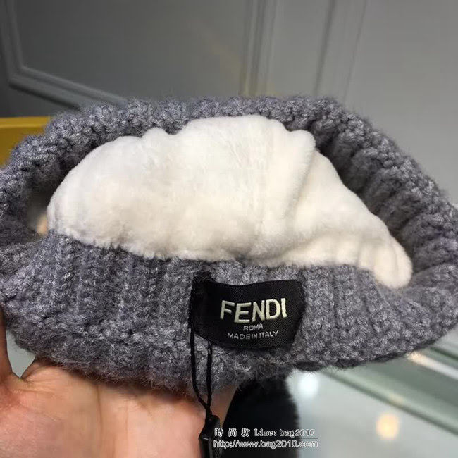 FENDI芬迪 跑量款 新款加厚加絨保暖兔絨毛線帽 LLWJ7600